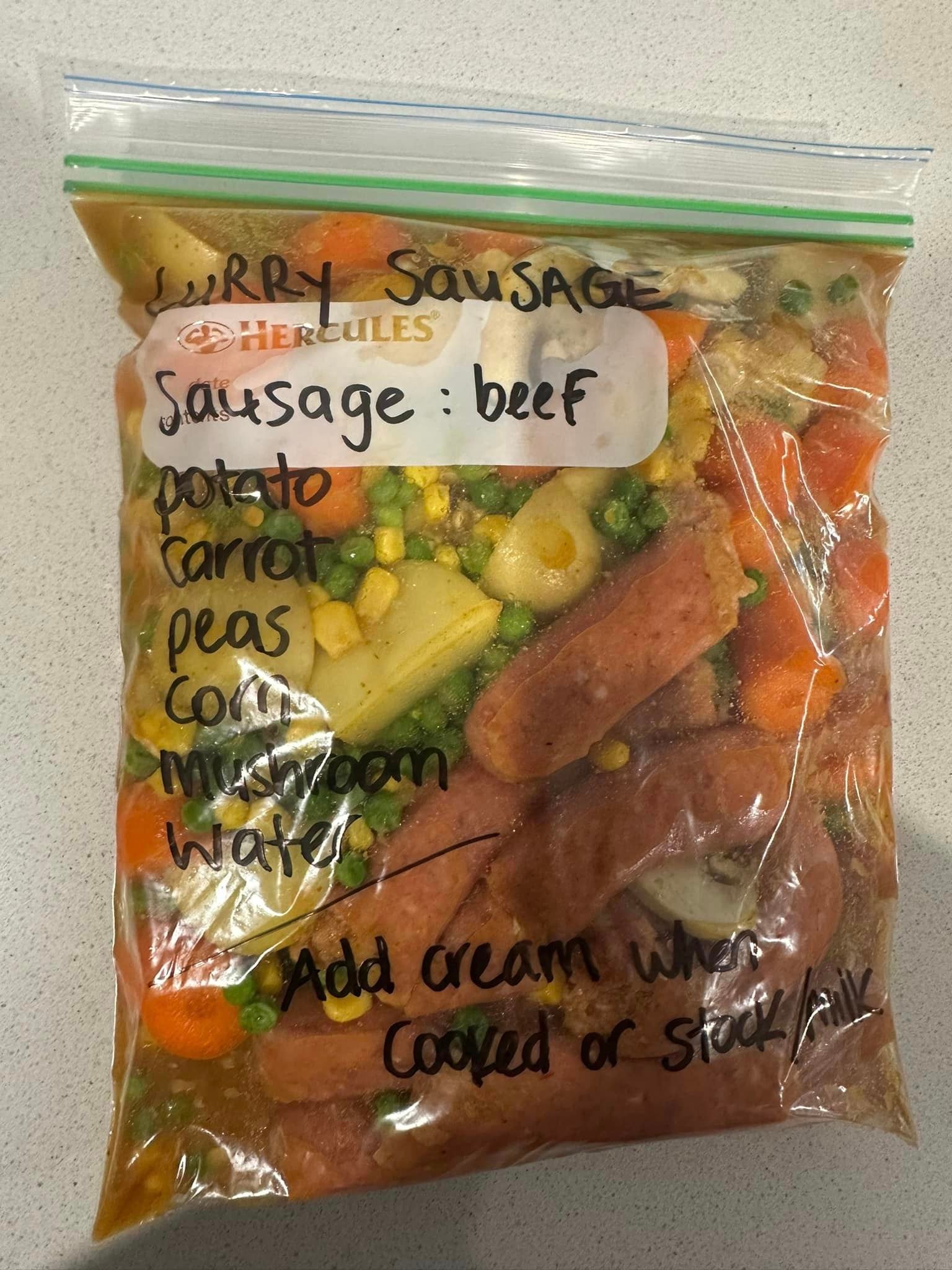 Pre-made curry sausage meal Ingredients & Recipe