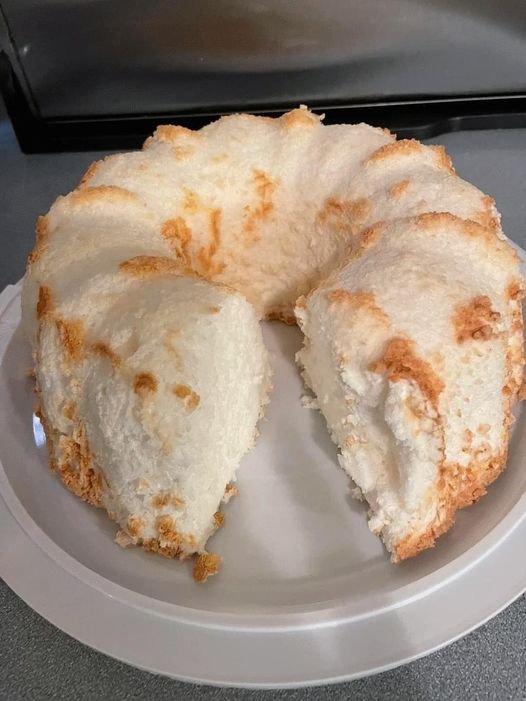 Pineapple Angel Food Cake